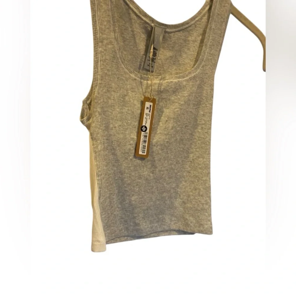 NWT SKIMS cotton rib tank Size XS